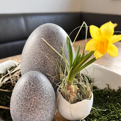 Vòng hoa trứng Phục sinh (Easter Eggshell Wreath)