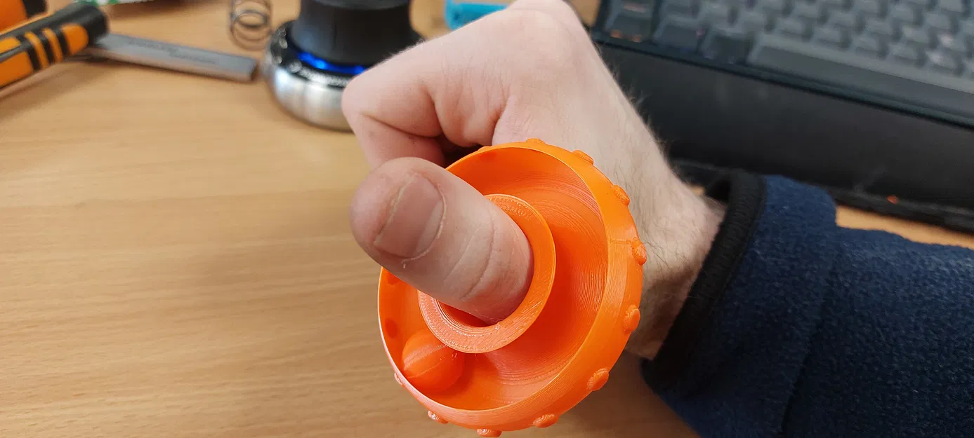 Nhẫn xoay Fidget có kèm bi (Print In Place) - Image 2