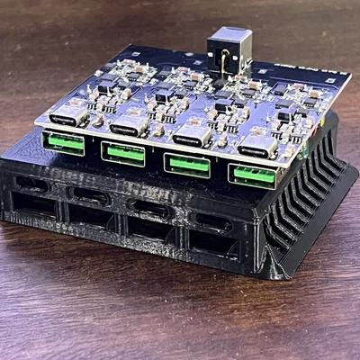 Hộp gắn bàn cho mô-đun nguồn 4 cổng USB PD SW3518