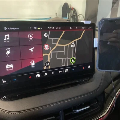 Giá đỡ điện thoại MagSafe cho màn hình Skoda Enyaq