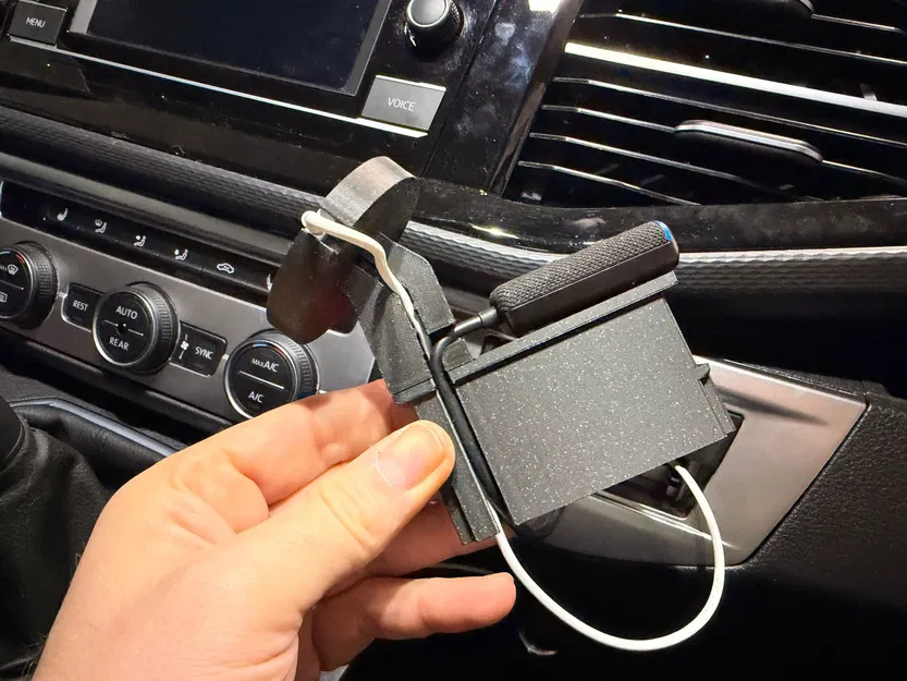 Giá đỡ MagSafe và Amazon Echo Auto cho VW T6.1 - Image 5