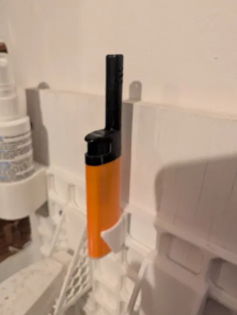 Giá treo bật lửa Bic cho hệ thống bảng treo openGrid tiện lợi - Image 1