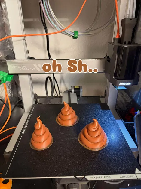 Bãi phân giả (Prank Poop) - Mô hình troll cực hài - Image 1