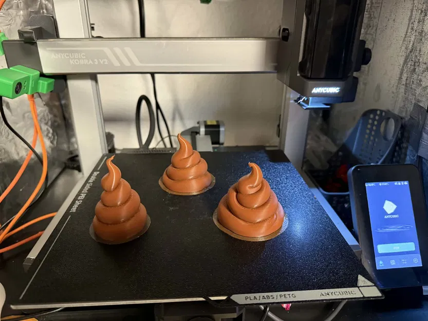 Bãi phân giả (Prank Poop) - Mô hình troll cực hài - Image 4