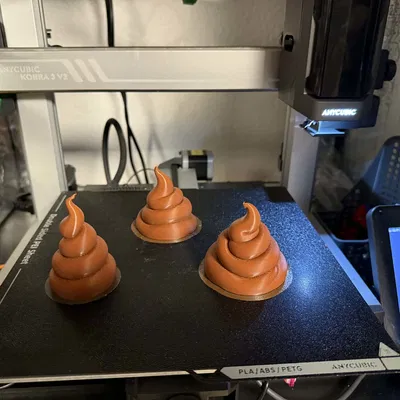 Bãi phân giả (Prank Poop) - Mô hình troll cực hài