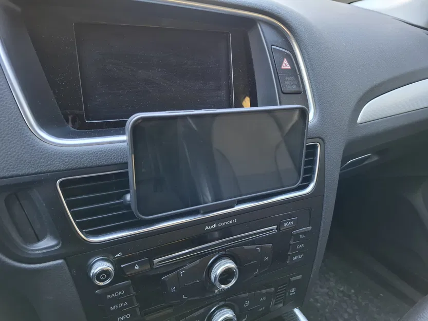 Giá đỡ điện thoại SPC+ cho Audi Q5 8R - Image 2