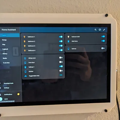 Ốp treo tường cho Surface Go