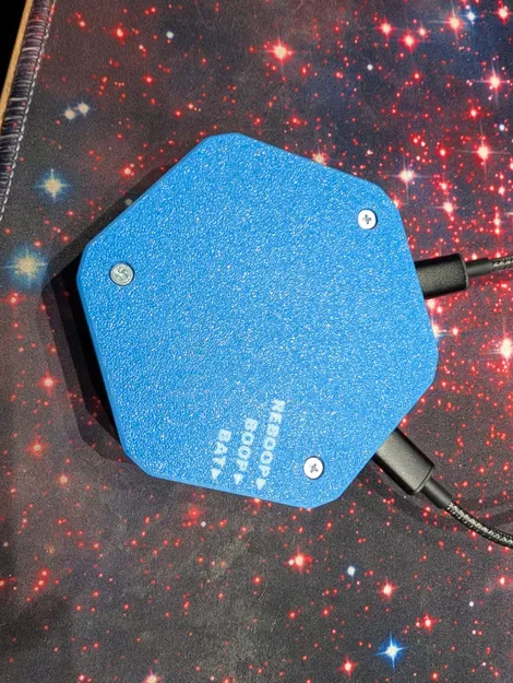 Ốp lưng EMF Tildagon Badge (Huy hiệu EMF 2024) - Image 5