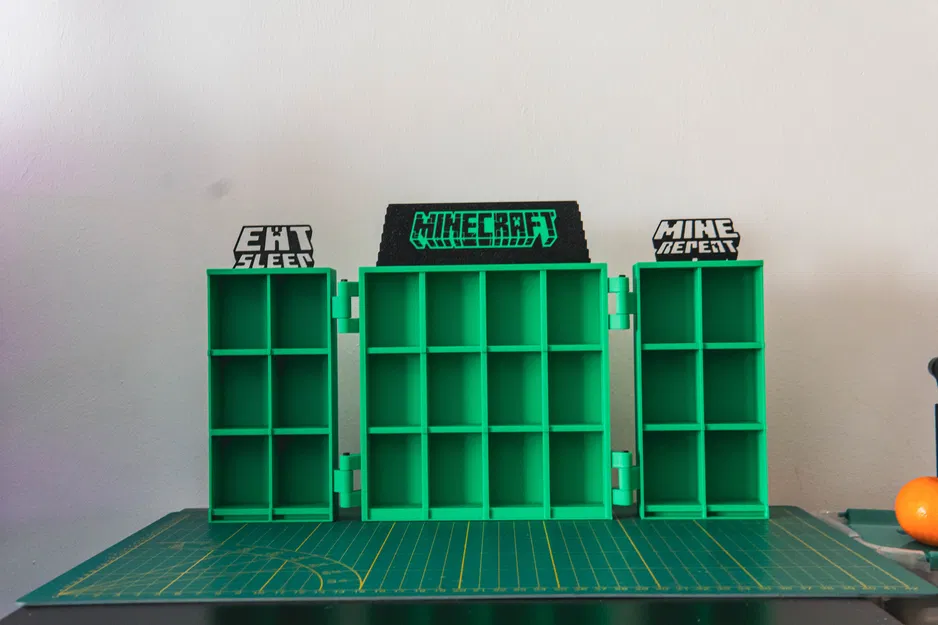 Hộp trưng bày Minecraft Kinder Joy - Image 3