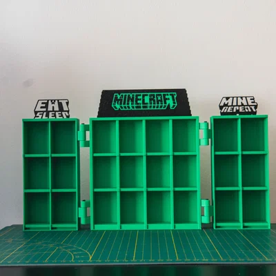 Hộp trưng bày Minecraft Kinder Joy