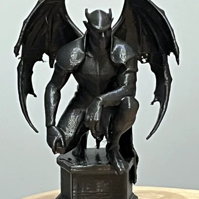 Mô hình Quỷ Gargoyle lai Vampire