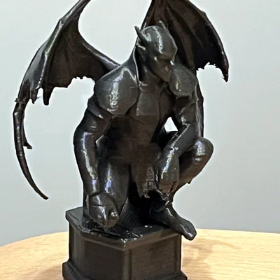 Mô hình Quỷ Gargoyle lai Vampire