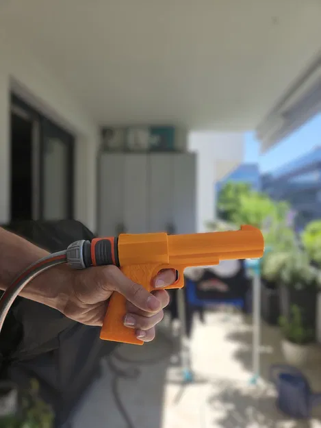 Vòi nước chiến thuật (Tactical Hose) - Image 1