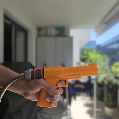 Vòi nước chiến thuật (Tactical Hose)