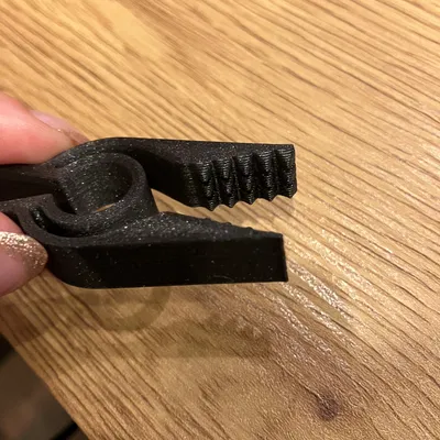 Kẹp Núm Vú Gai Nhọn