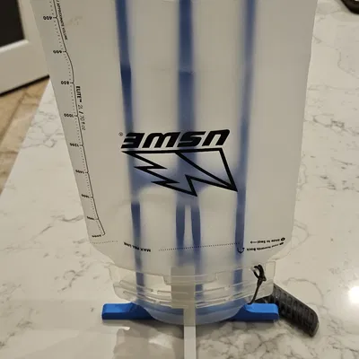 Giá treo làm khô túi nước Hydration Bladder