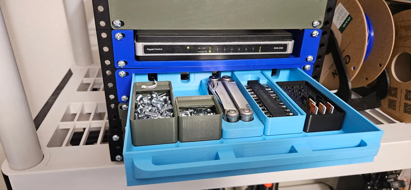 Ngăn kéo Gridfinity cho tủ rack 10 inch - Gọn gàng chuyên nghiệp - Image 1