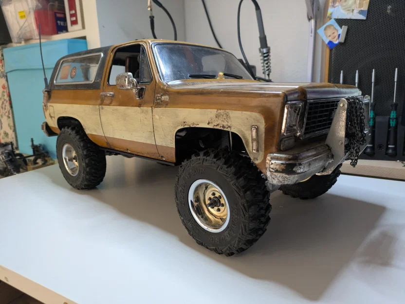 Khung gầm Scale Crawler tùy chỉnh dựa trên SCX10 Gen 1 - Image 10