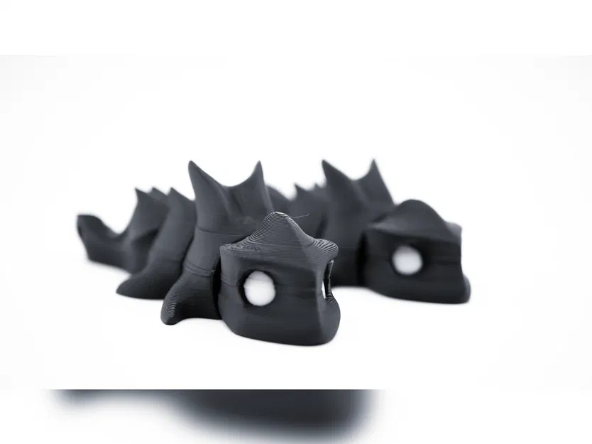 Phantom the Flexi Dragon - Chú rồng linh hoạt - Image 1