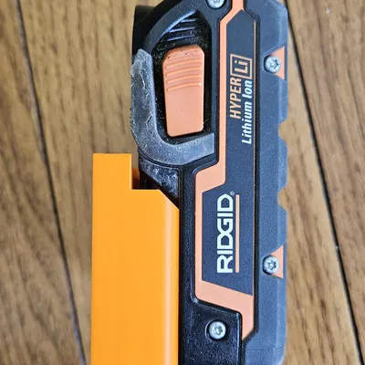 Đế gắn pin Ridgid