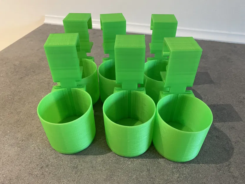 Giá đỡ lon nước tiện dụng cho thuyền Canoe (Canoe Beer Holder) - Image 2