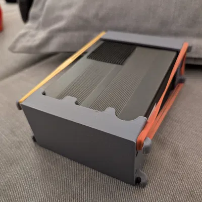 Chân đế kiêm hộp chứa đồ cho mặt trước QMX+