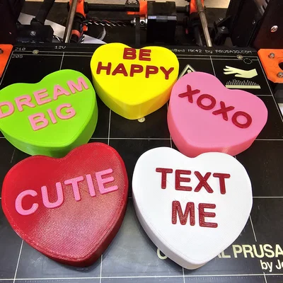 Mô hình trái tim Conversation Hearts trang trí cho vòng hoa Lego