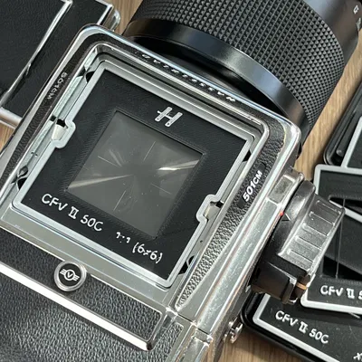 Khung mask viewfinder Hasselblad cho lưng số CFV II 50C