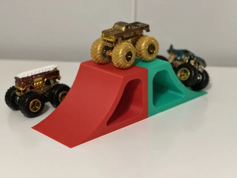 Cầu trượt 3D cho mô hình xe Monster Truck tỷ lệ 1:64 - Image 1