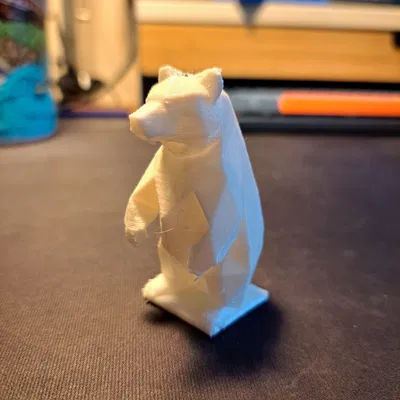 Mô hình chú gấu Low-Poly in 3D - Thiết kế hình học độc đáo