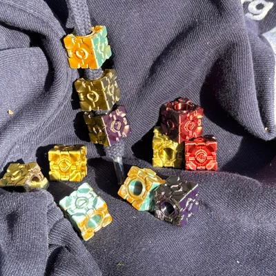 Hoodie Bead Companion Cube - Phụ kiện trang trí đa năng 6