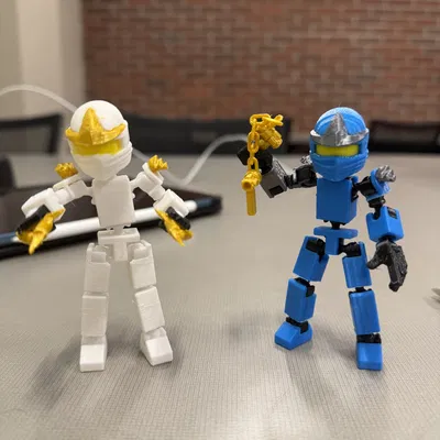 Vũ khí vàng Ninjago 2/4