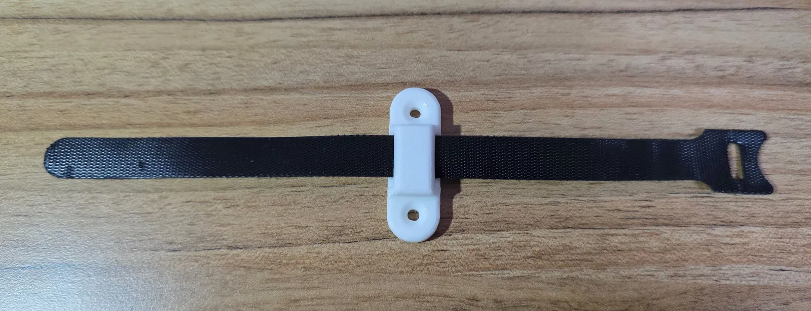 Kẹp cố định dây Velcro 3D - Giải pháp quản lý dây cáp gọn gàng - Image 1