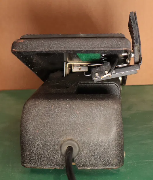 Giá đỡ lò xo công tắc Leslie cho pedal expression Hammond B-200 - Image 3