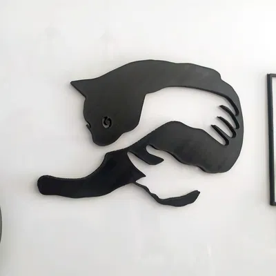 Mô hình tranh treo tường: Mèo nằm trong lòng bạn