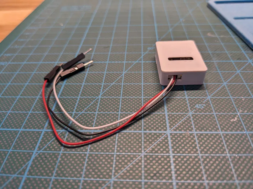 Hộp bảo vệ in 3D cho mạch nạp Adafruit UPDI Friend - Image 1