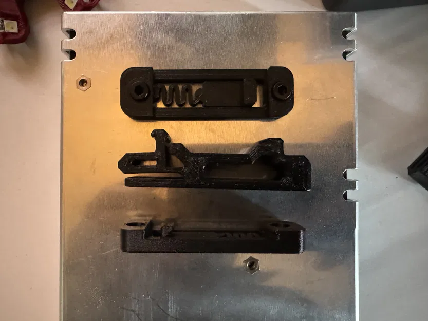 Ngàm Gắn Din Rail Low Profile Cho Nguồn Meanwell LRS-200 Gọn Nhẹ - Image 1