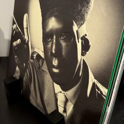 Giá Đỡ Đĩa Than (Vinyl Holder)