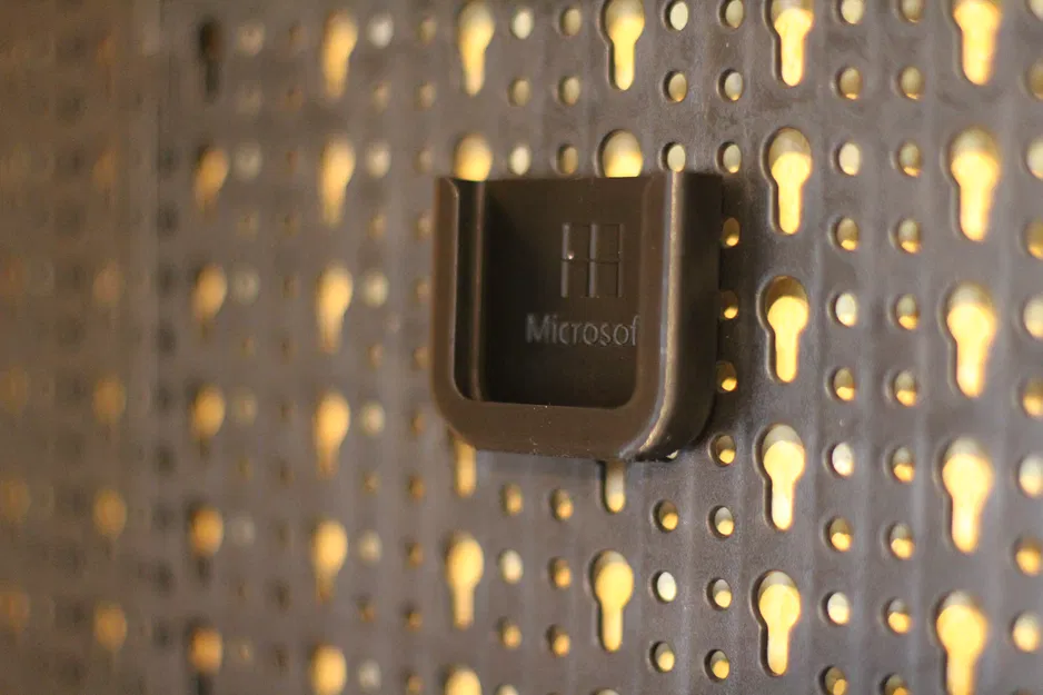 Giá treo chuột Microsoft Surface Arc cho bảng treo tường Lidl Parkside - Image 2