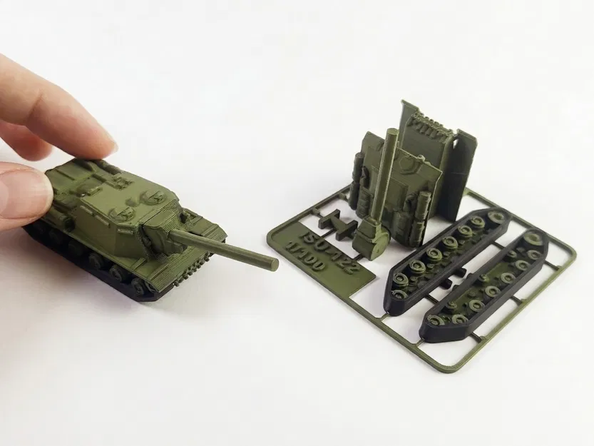 Mô hình lắp ráp ISU-122 tank destroyer kit card - Image 1