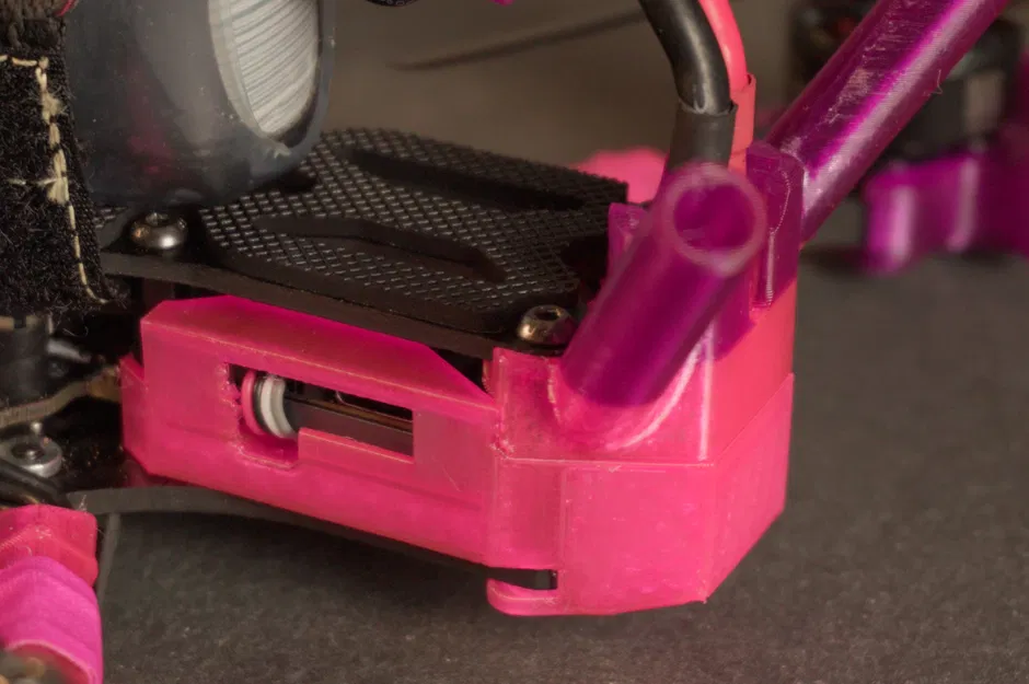 Giá đỡ DJI VTX Backpack cho ImpulseRC Apex (OG) kèm khóa XT60 - Image 1