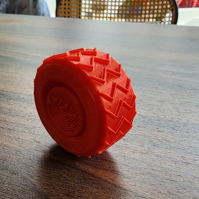 Spinner car wheel: Đồ chơi bánh xe xoay giải trí độc đáo