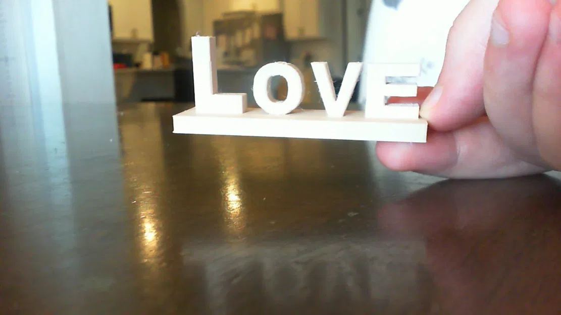Mô hình trang trí chữ LOVE để bàn - Phụ kiện in 3D tinh tế - Image 1