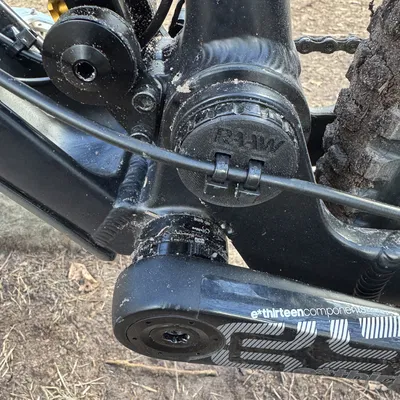 Ngàm Gắn Dây Dầu Thắng RAAW Madonna Pivot Point