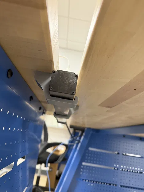 Giá treo ổ cắm điện - Phụ kiện in 3D giúp bàn làm việc gọn gàng - Image 2