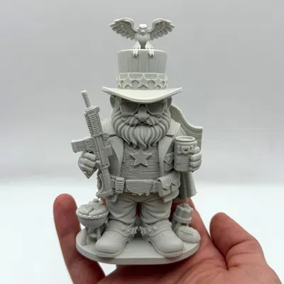 Tượng chú lùn làm vườn yêu nước (Patriot Garden Gnome)