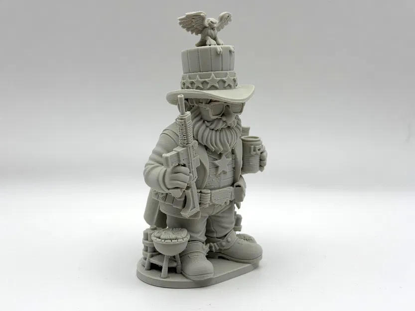 Tượng chú lùn làm vườn yêu nước (Patriot Garden Gnome) - Image 3