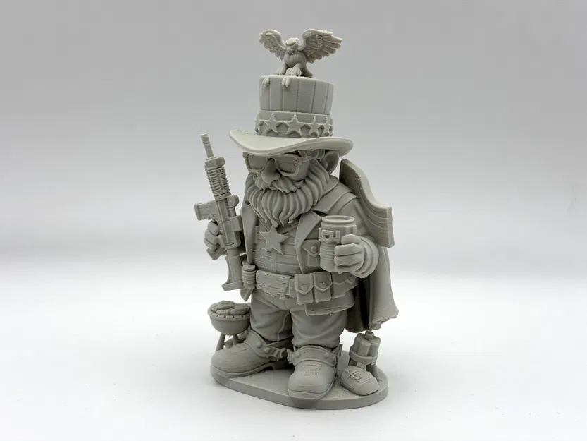 Tượng chú lùn làm vườn yêu nước (Patriot Garden Gnome) - Image 4