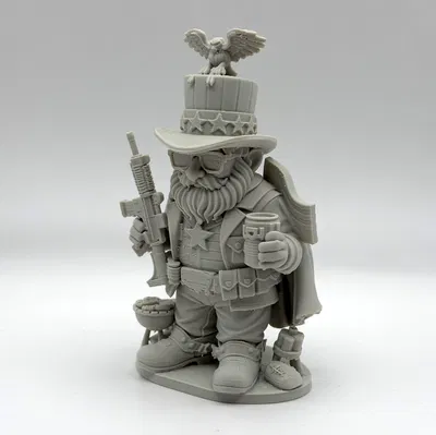 Tượng chú lùn làm vườn yêu nước (Patriot Garden Gnome)
