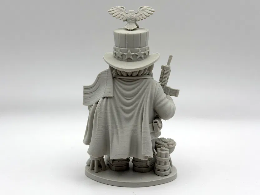 Tượng chú lùn làm vườn yêu nước (Patriot Garden Gnome) - Image 5